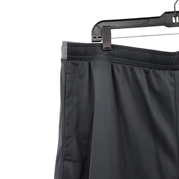 Under Armour Men's 100% Polyester Locker 9 Inch Shorts - XXL - Picture 3 of 9